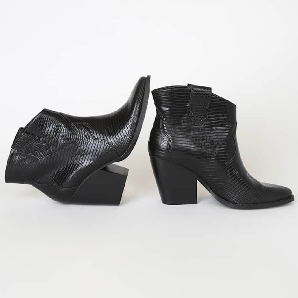 Chinese Laundry Black Bonnie Booties - Picture 7 of 12